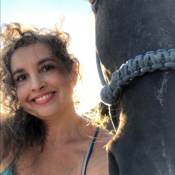 Meet your Posher, Shonee - Picture 1 of 1